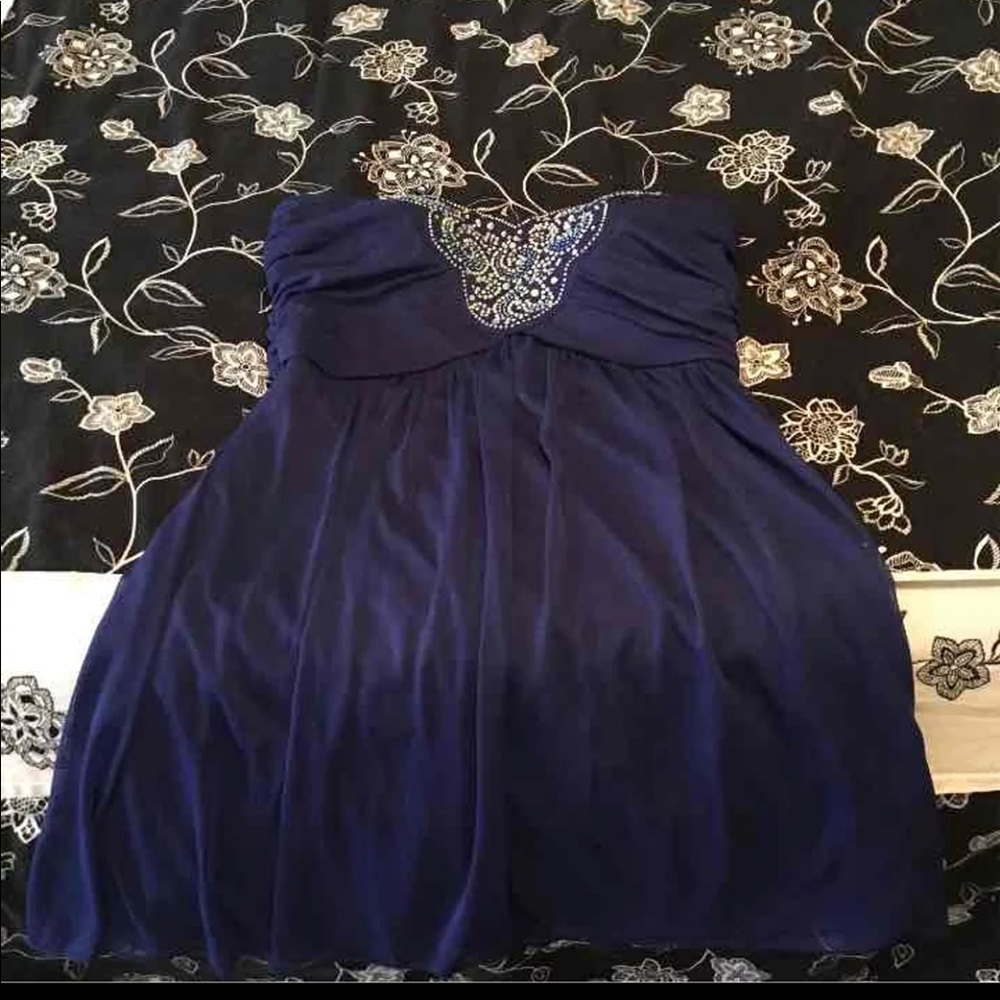 Short dress